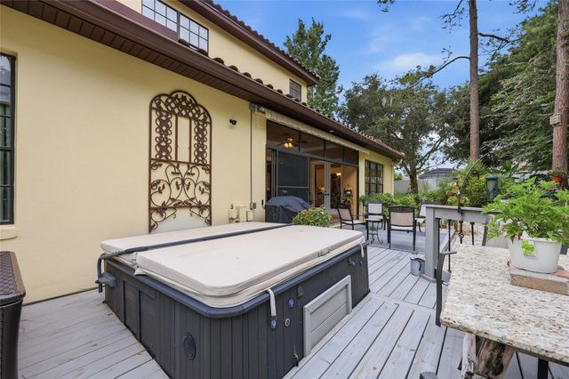 315 W BLUE WATER EDGE DRIVE, Eustis, FL 32736