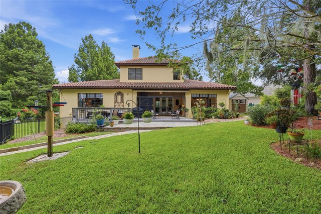 315 W BLUE WATER EDGE DRIVE, Eustis, FL 32736