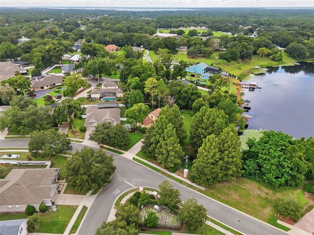 315 W BLUE WATER EDGE DRIVE, Eustis, FL 32736