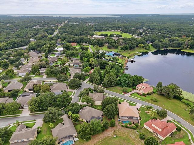 315 W BLUE WATER EDGE DRIVE, Eustis, FL 32736