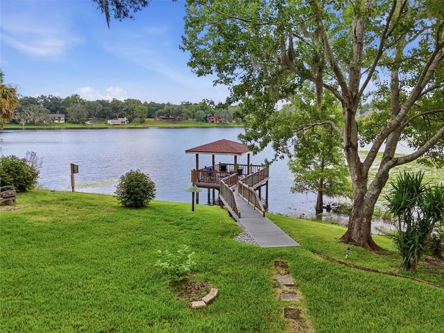 315 W BLUE WATER EDGE DRIVE, Eustis, FL 32736