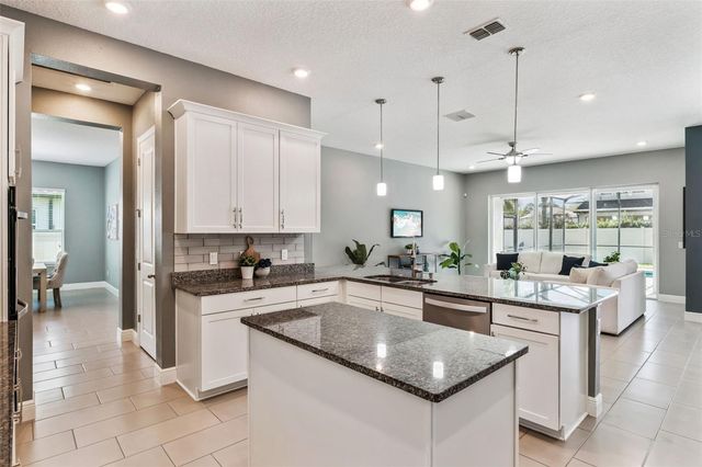 1658 PEACE LILY WAY, Oviedo, FL 32765