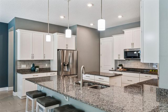 1658 PEACE LILY WAY, Oviedo, FL 32765