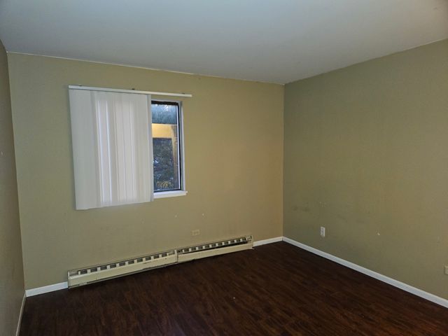 737 Lippert Lane 2N, Glendale Heights, IL 60139