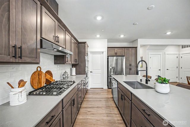 6410 213th Ave Court E, Bonney Lake, WA 98391