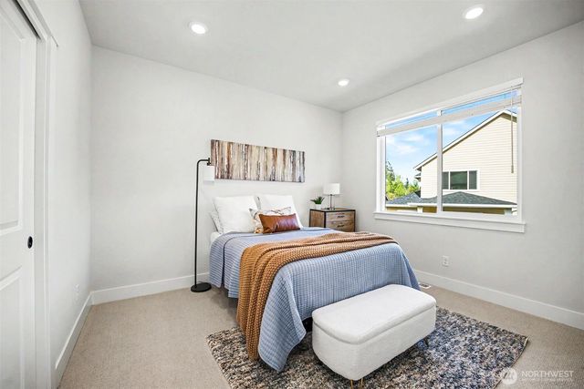 6410 213th Ave Court E, Bonney Lake, WA 98391
