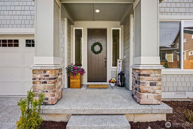 6410 213th Ave Court E, Bonney Lake, WA 98391