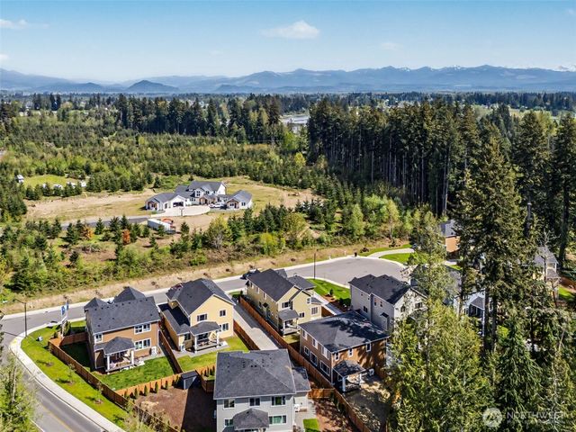 6410 213th Ave Court E, Bonney Lake, WA 98391