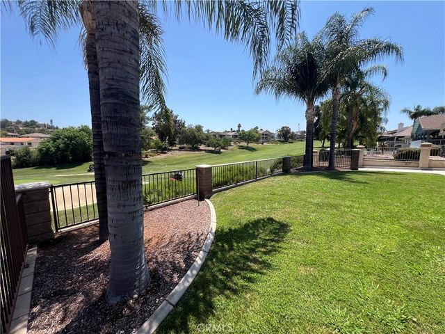 23295 Continental Drive, Canyon Lake, CA 92587
