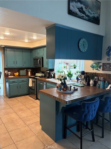 23295 Continental Drive, Canyon Lake, CA 92587