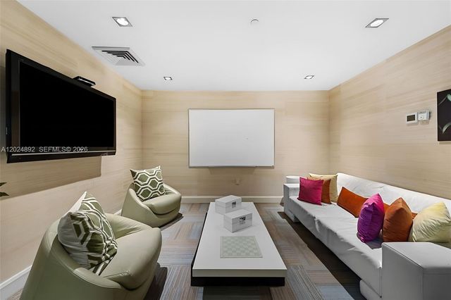 950 Brickell Bay Dr 4204, Miami, FL 33131