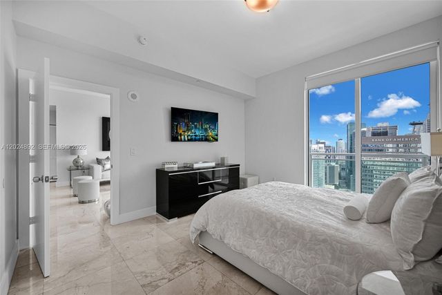 950 Brickell Bay Dr 4204, Miami, FL 33131