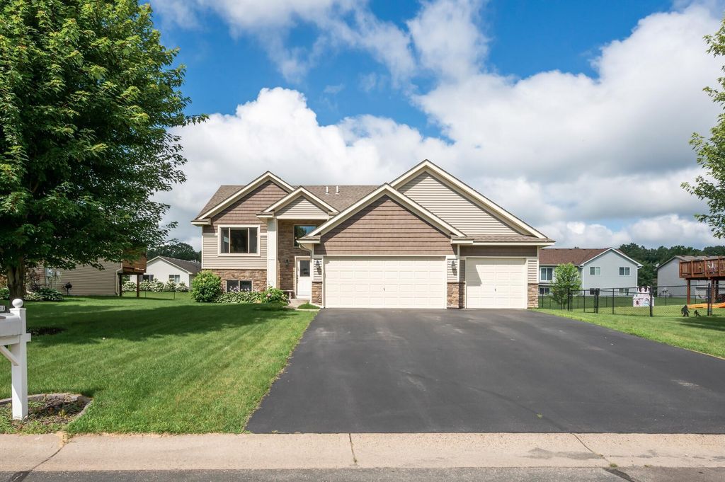 30318 Fox Road, Stacy, MN 55079