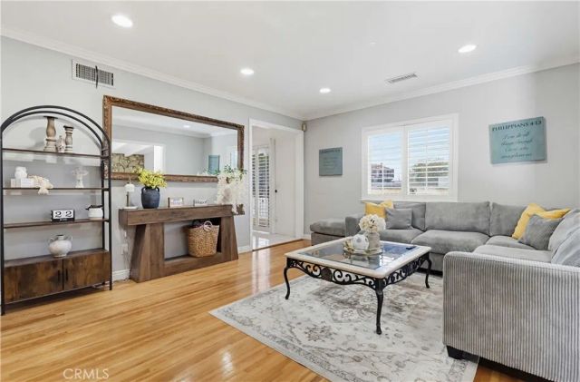 555 W Shadwell, Carson, CA 90745