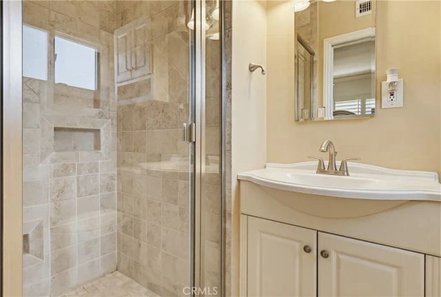 555 W Shadwell, Carson, CA 90745