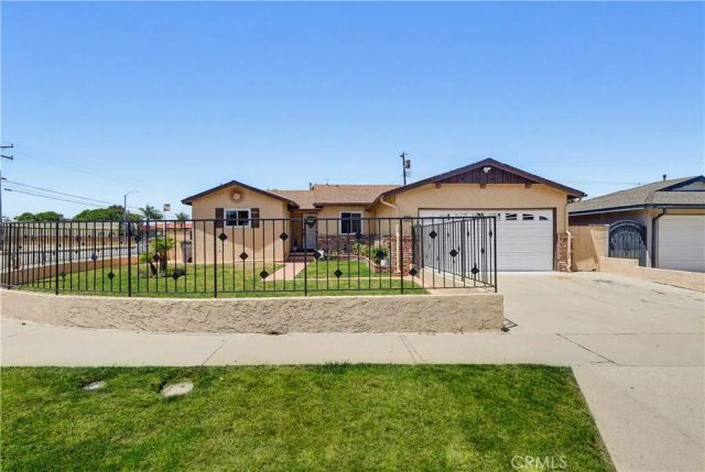 555 W Shadwell, Carson, CA 90745