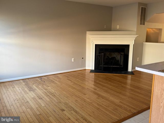 11105 DOUBLEDAY LN, Manassas, VA 20109