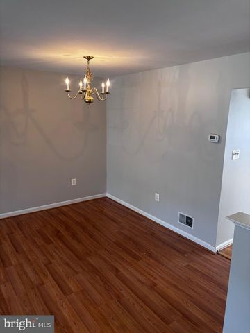 11105 DOUBLEDAY LN, Manassas, VA 20109