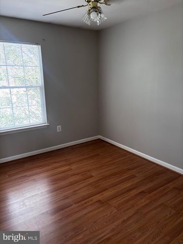 11105 DOUBLEDAY LN, Manassas, VA 20109