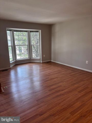 11105 DOUBLEDAY LN, Manassas, VA 20109