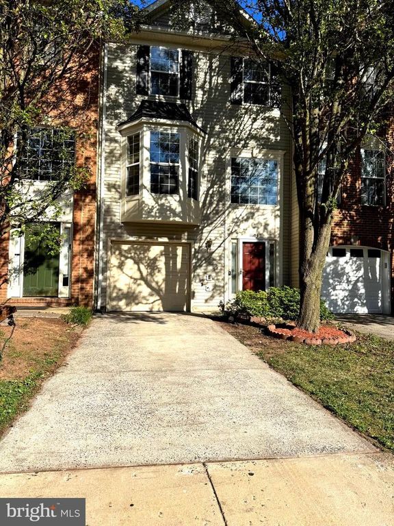 11105 DOUBLEDAY LN, Manassas, VA 20109