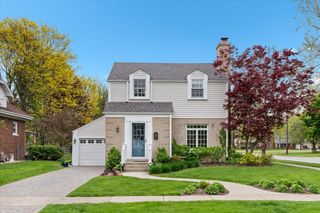 545 S Evergreen Avenue, Arlington Heights, IL 60005
