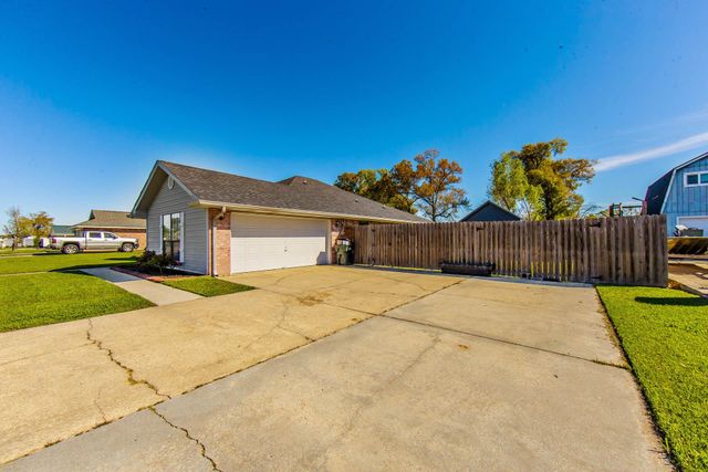 212 Presque Isle Drive, Houma, LA 70363