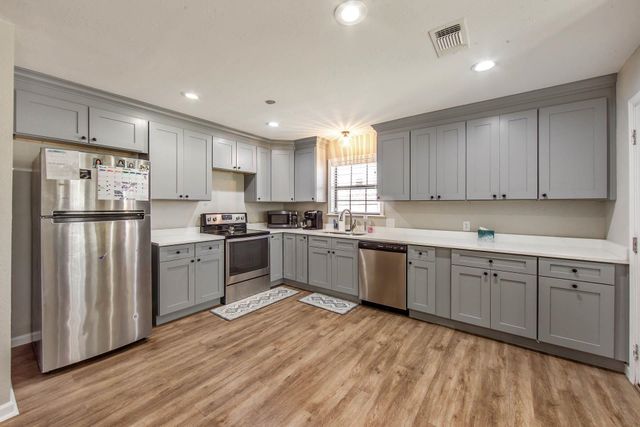 212 Presque Isle Drive, Houma, LA 70363