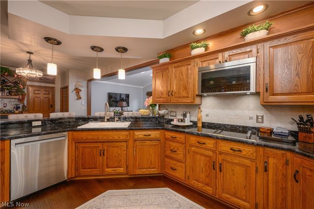 4063 Dunoon Circle NW, Canton, OH 44718