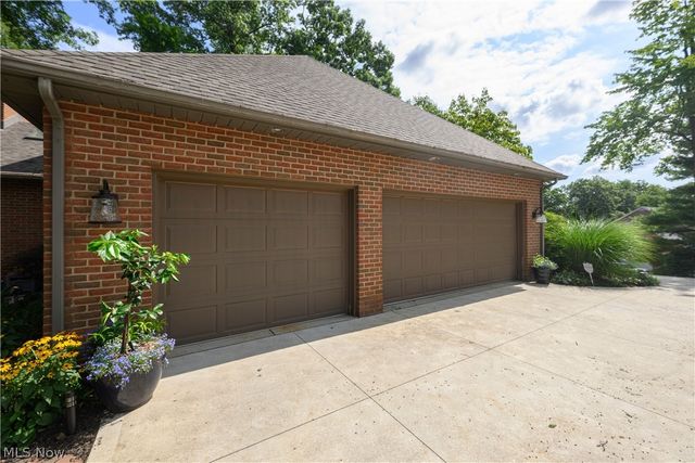 4063 Dunoon Circle NW, Canton, OH 44718