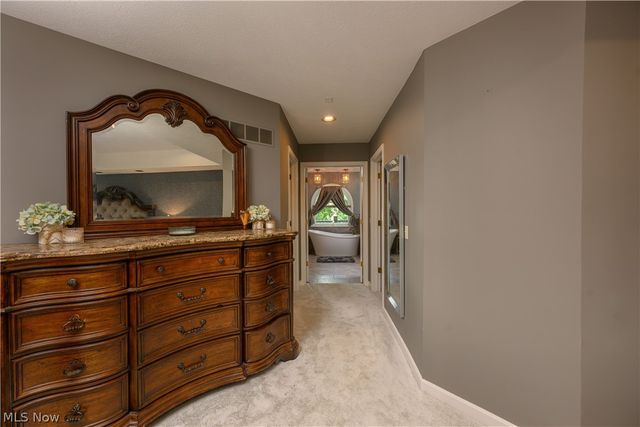 4063 Dunoon Circle NW, Canton, OH 44718