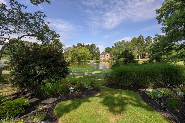 4063 Dunoon Circle NW, Canton, OH 44718