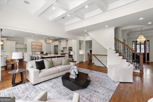 1084 West Nancy Creek Drive, Atlanta, GA 30319