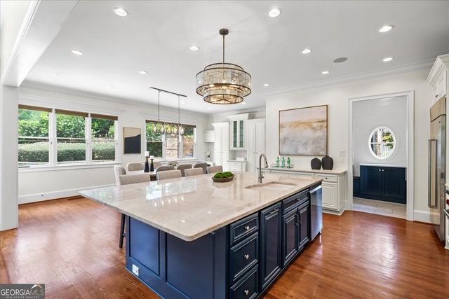 1084 West Nancy Creek Drive, Atlanta, GA 30319
