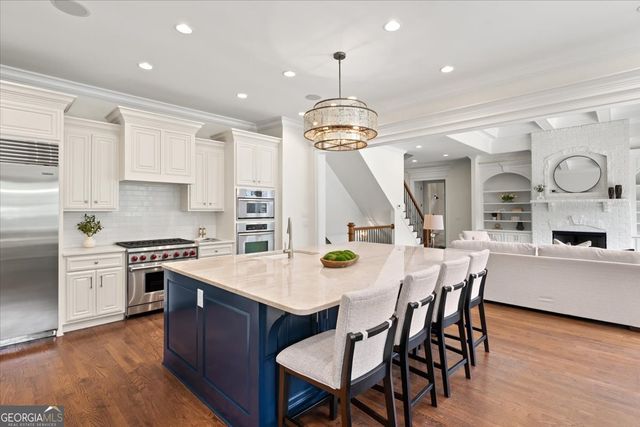 1084 West Nancy Creek Drive, Atlanta, GA 30319