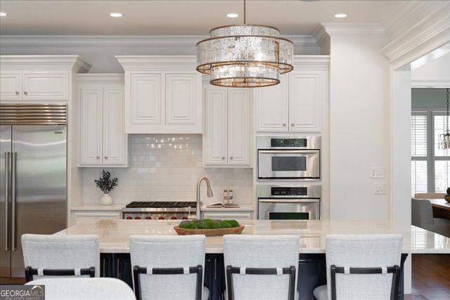 1084 West Nancy Creek Drive, Atlanta, GA 30319