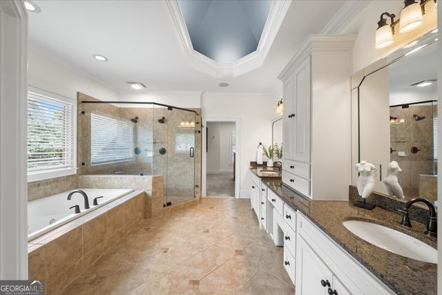 1084 West Nancy Creek Drive, Atlanta, GA 30319
