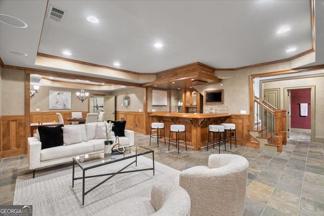 1084 West Nancy Creek Drive, Atlanta, GA 30319