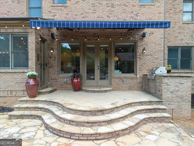 1084 West Nancy Creek Drive, Atlanta, GA 30319