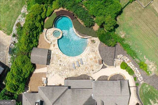 1084 West Nancy Creek Drive, Atlanta, GA 30319