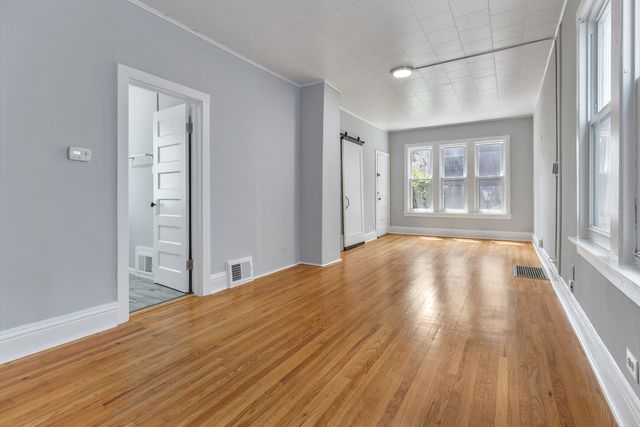 2138 W Wellington Avenue 1, Chicago, IL 60618