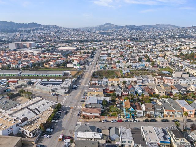 66 Williams Avenue, San Francisco, CA 94124