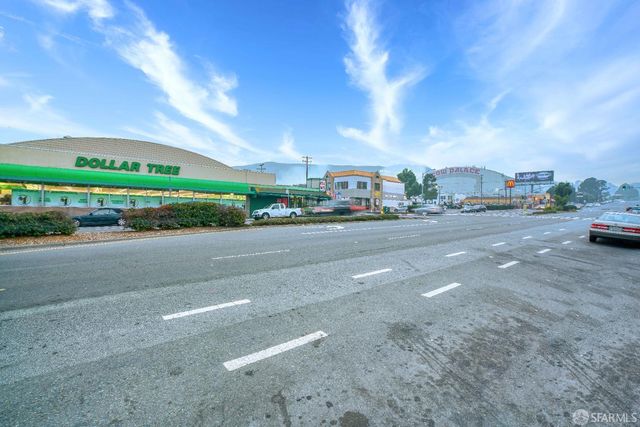 66 Williams Avenue, San Francisco, CA 94124