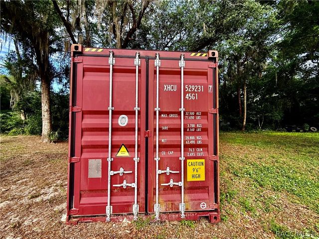 130 N Hawthorne Drive, Inglis, FL 34449