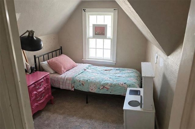 4319 Victory Drive, Kansas City, KS 66102