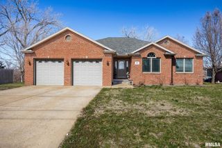 925 EDGEWATER Drive, North Pekin, IL 61554
