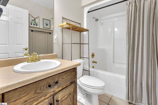 207 N Hogan Drive, Westminster, SC 29693
