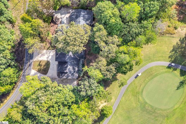 207 N Hogan Drive, Westminster, SC 29693