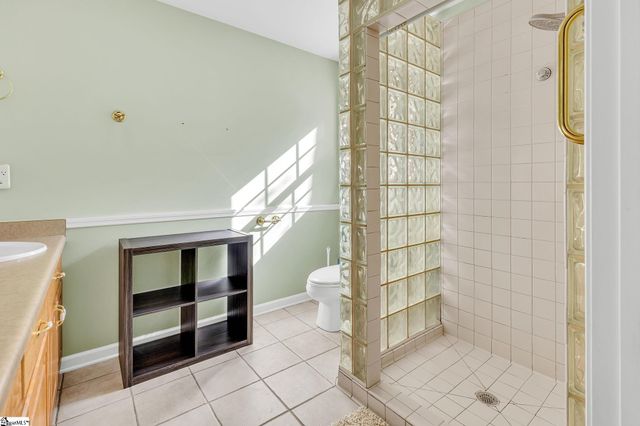 207 N Hogan Drive, Westminster, SC 29693