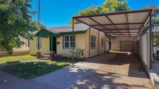 616 S 11th Street, Clinton, OK 73601